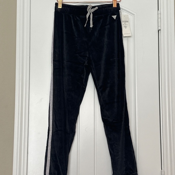 GUESS Kids Black Velour Jogger Pants Size 14 - Picture 1 of 4
